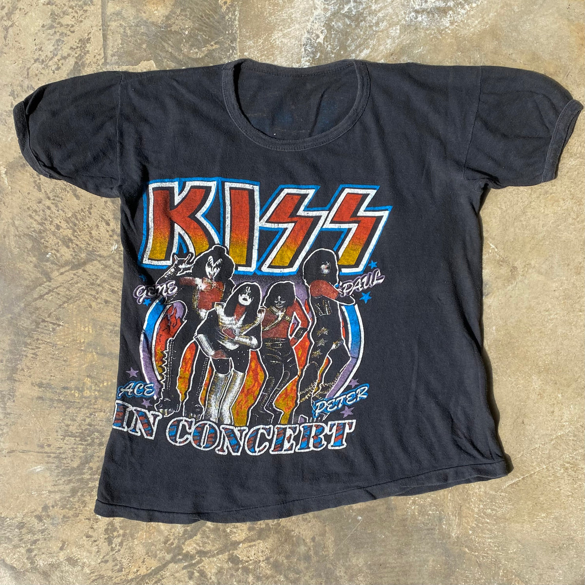 Kiss Tour deals Shirt