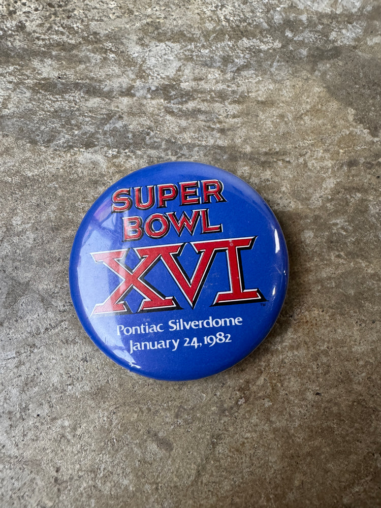 1982 Super Bowl Pin