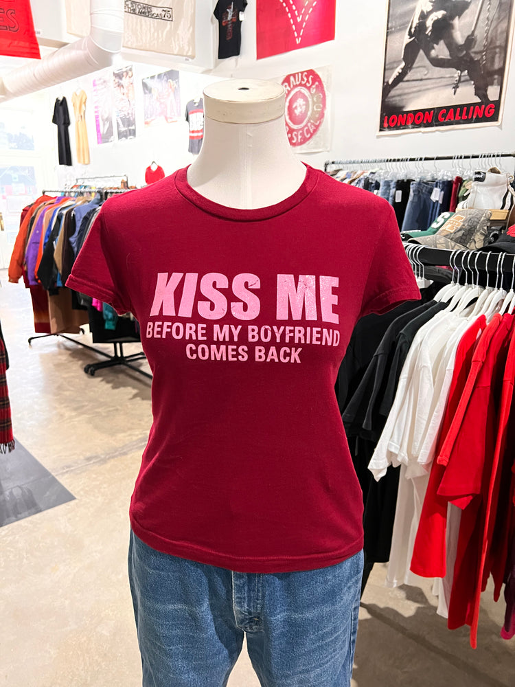 Kiss Me Tee