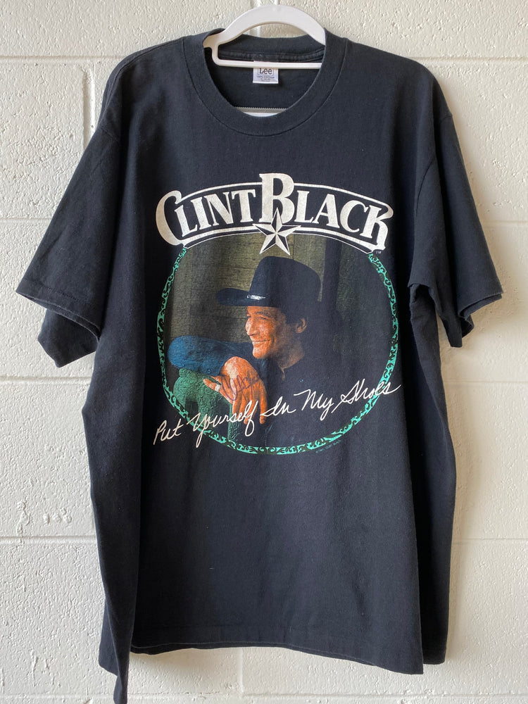 Clint Black Signed X-Large T-shirt